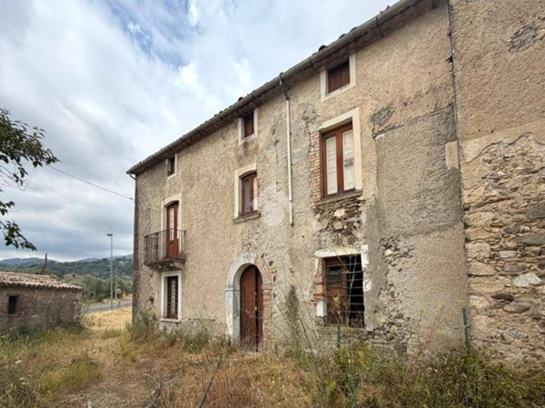 casa indipendente in vendita a Cerisano in zona Pianetto