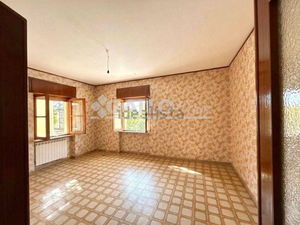 appartamento in vendita a Cerisano in zona Codicina