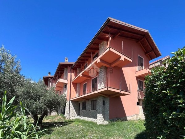 appartamento in vendita a Cerisano in zona Codicina