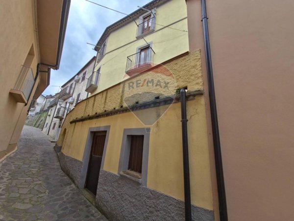 casa indipendente in vendita a Cervicati