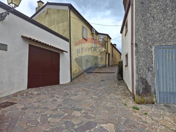 casa indipendente in vendita a Cervicati