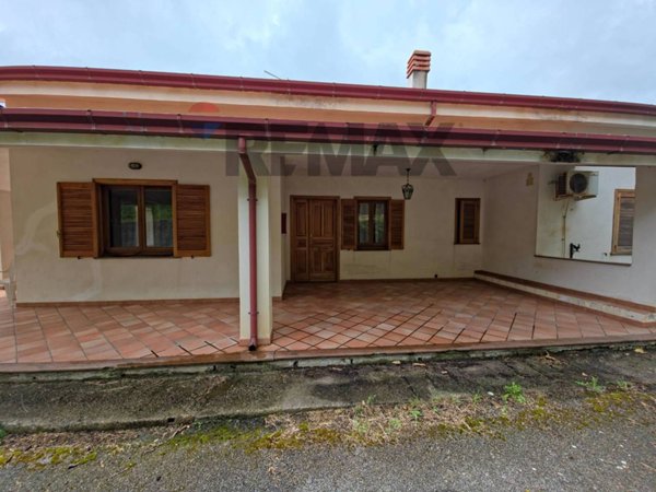 casa indipendente in vendita a Cervicati