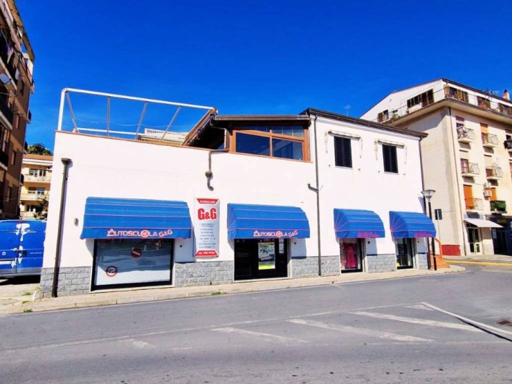 negozio in vendita a Cetraro