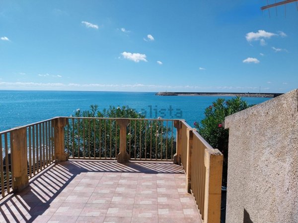 esavano in vendita a Cetraro