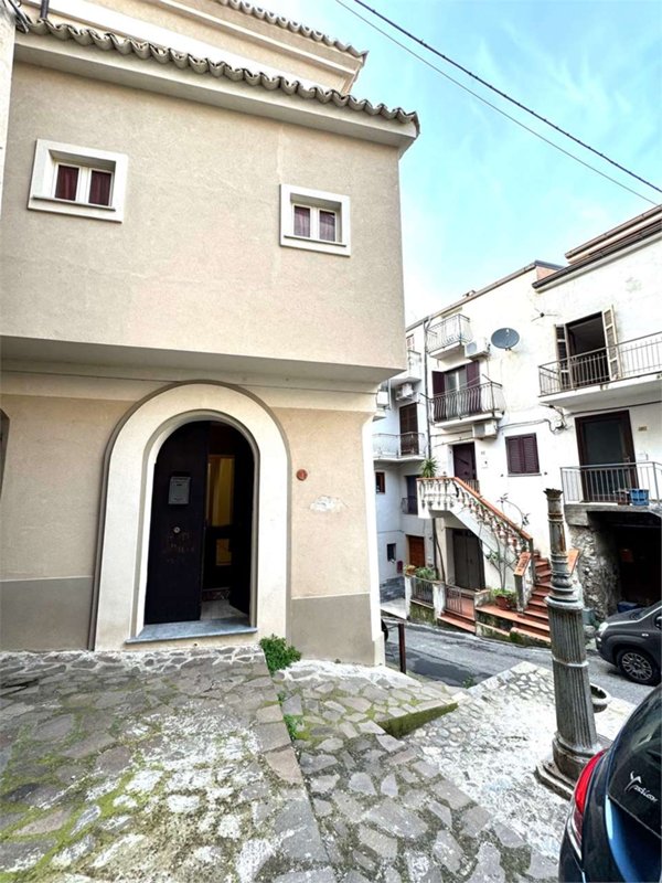 casa indipendente in vendita a Cetraro