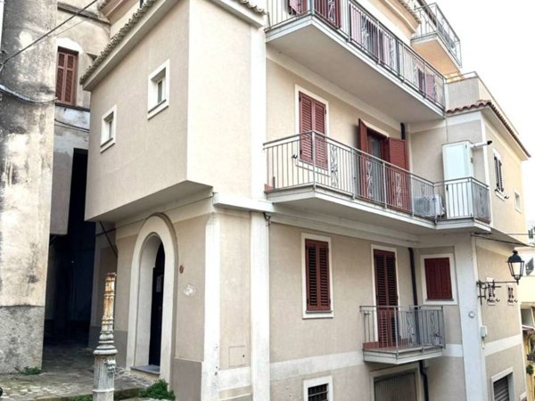 casa indipendente in vendita a Cetraro