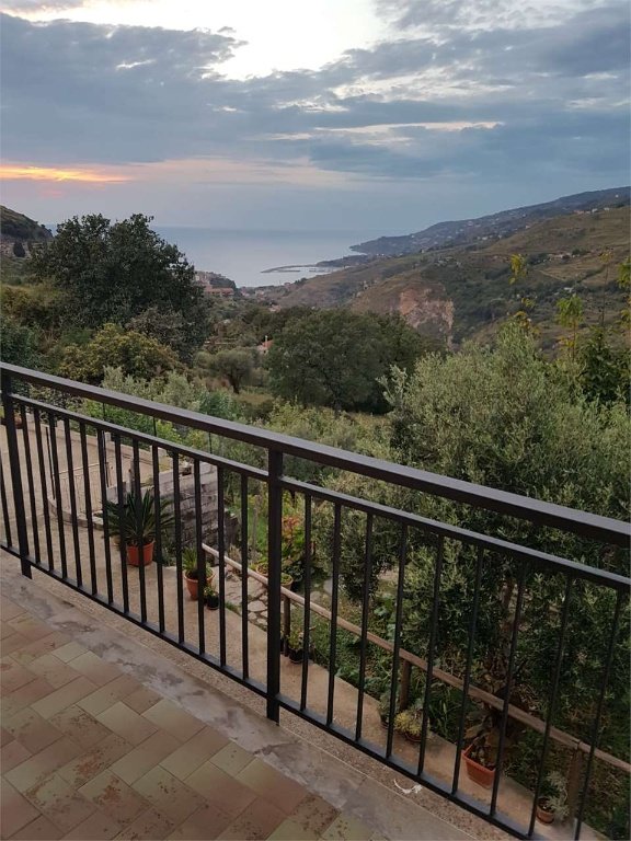 casa indipendente in vendita a Cetraro