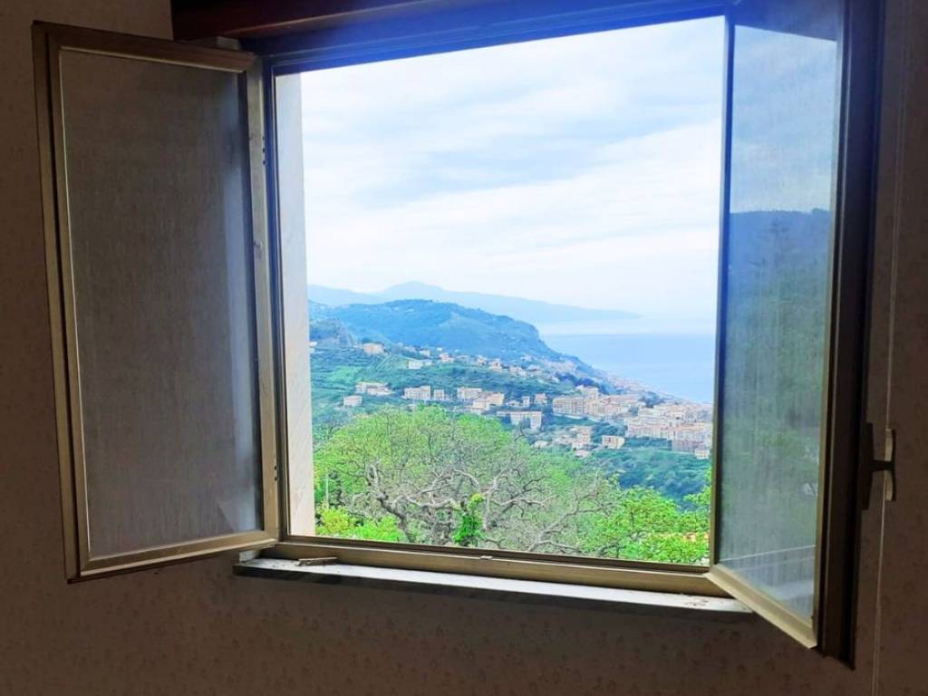 appartamento in vendita a Cetraro in zona Santa Lucia