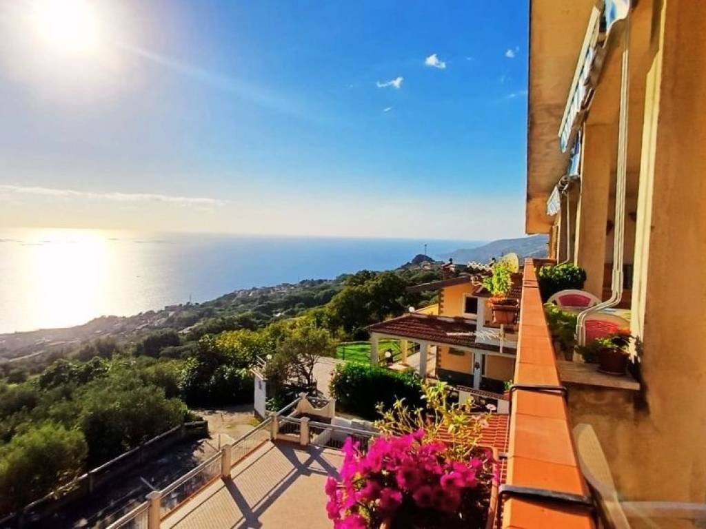 appartamento in vendita a Cetraro in zona Ceramile