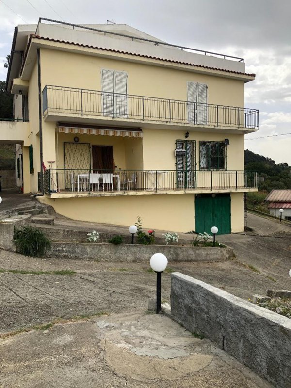 casa indipendente in vendita a Cetraro