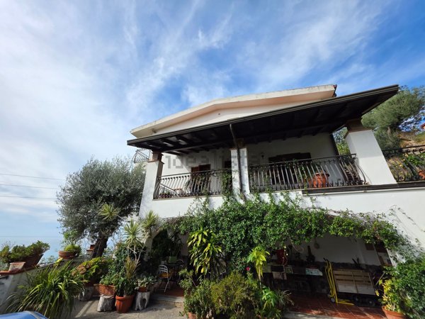 casa indipendente in vendita a Cetraro