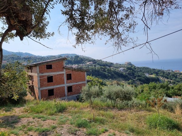 casa indipendente in vendita a Cetraro