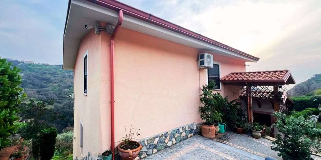 casa indipendente in vendita a Cetraro in zona Santa Lucia