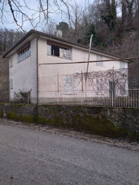 casa indipendente in vendita a Cetraro in zona Bosco