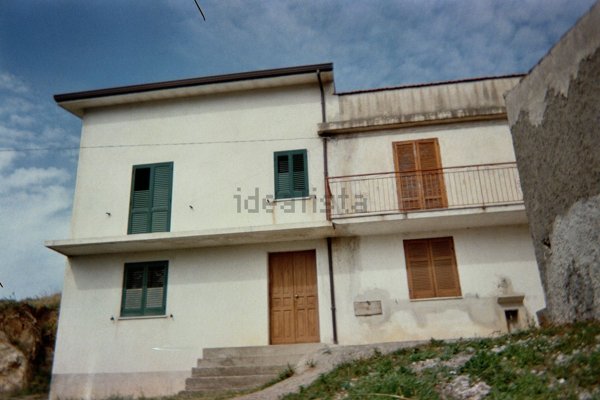 casa indipendente in vendita a Cetraro