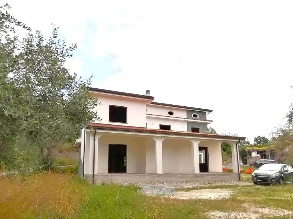 casa indipendente in vendita a Cetraro in zona Santa Lucia