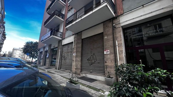 locale di sgombero in vendita a Cosenza