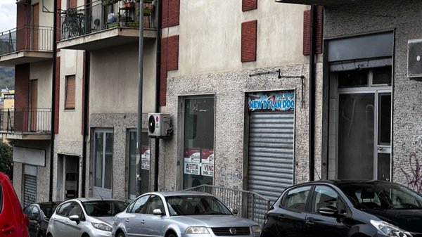 locale di sgombero in vendita a Cosenza
