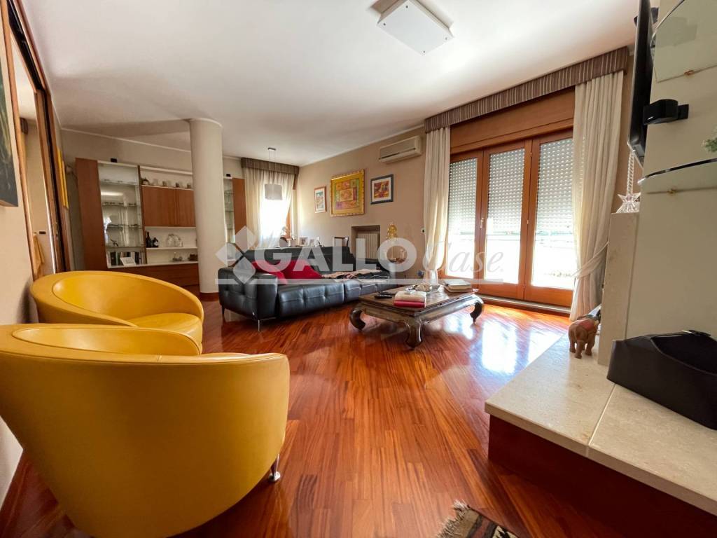 appartamento in vendita a Cosenza in zona Città 2000