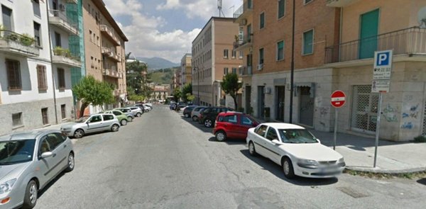 locale commerciale in vendita a Cosenza in zona Cosenza Vecchia
