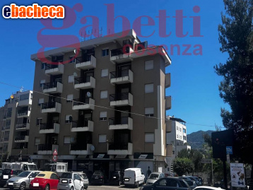 appartamento in vendita a Cosenza in zona Cosenza Vecchia