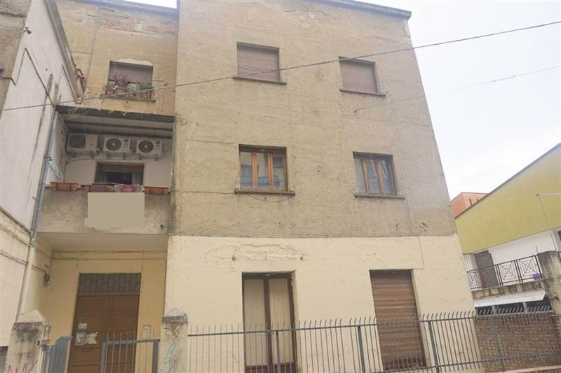 appartamento in vendita a Cosenza in zona Cosenza Vecchia