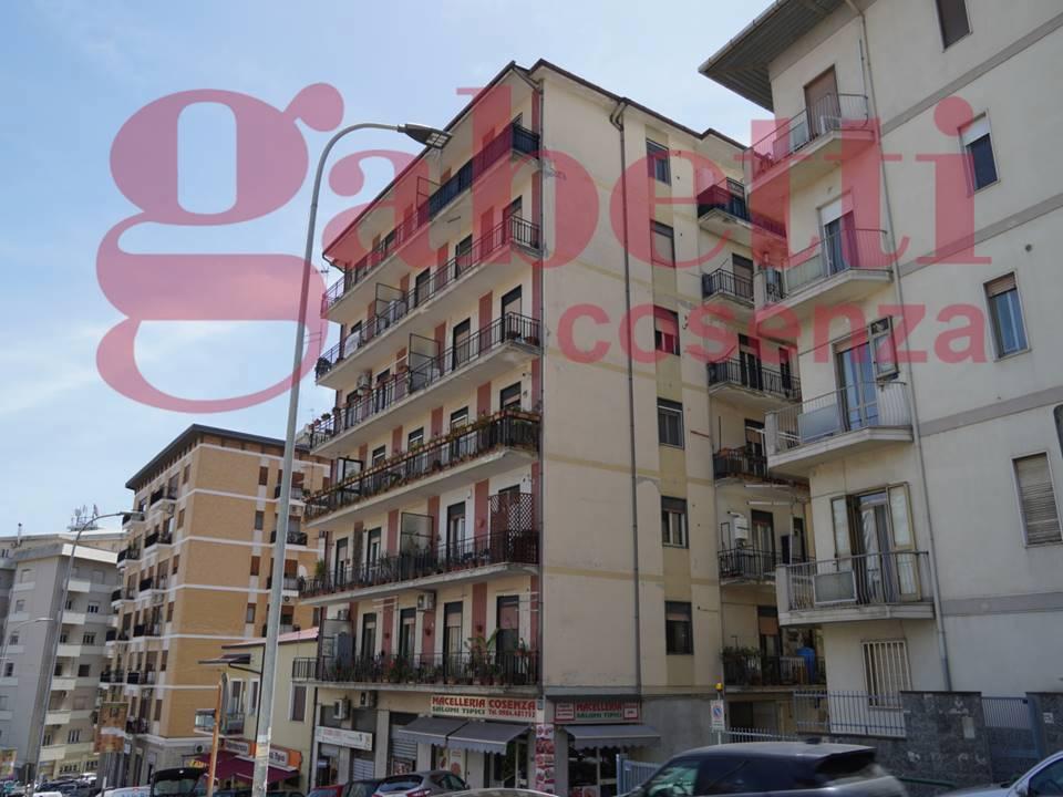 appartamento in vendita a Cosenza in zona Panebianco