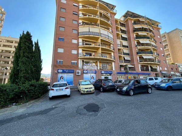 appartamento in vendita a Cosenza in zona Via Popilia