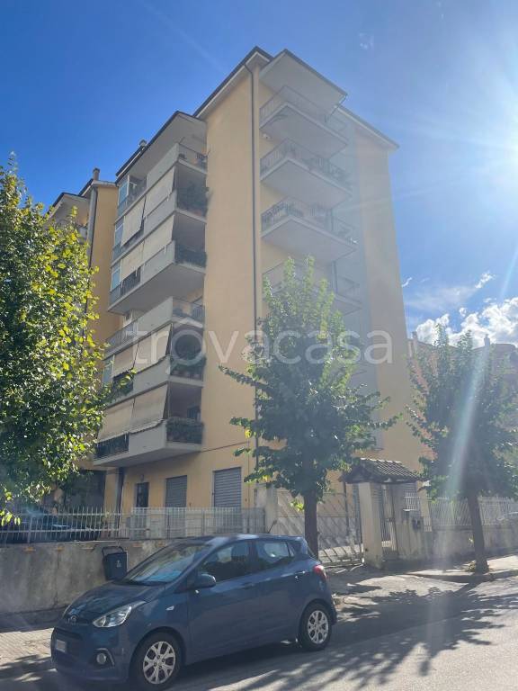 appartamento in vendita a Cosenza in zona Panebianco