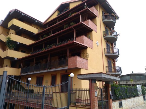 appartamento in vendita a Cosenza in zona Panebianco