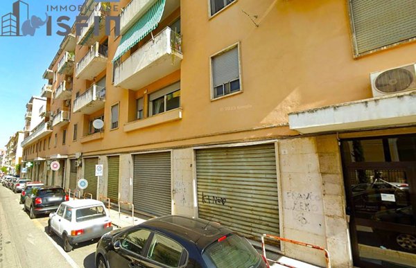 locale di sgombero in vendita a Cosenza in zona Cosenza Vecchia