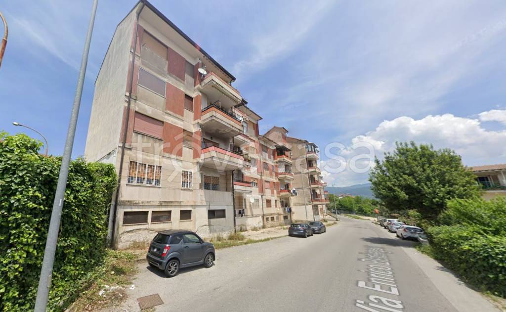 appartamento in vendita a Cosenza in zona Città 2000