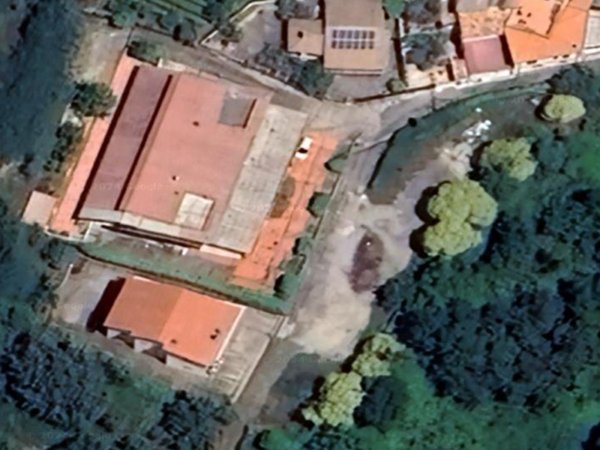 negozio in vendita a Cosenza in zona Ciomma
