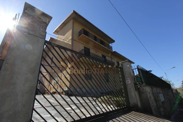 appartamento in vendita a Cosenza in zona Donnici