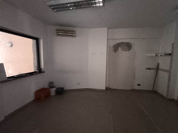 ufficio in vendita a Cosenza in zona Panebianco