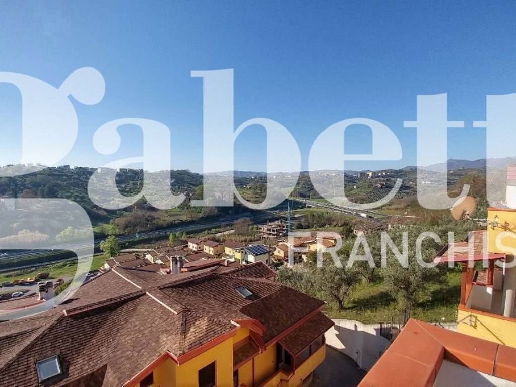 appartamento in vendita a Cosenza in zona Città 2000