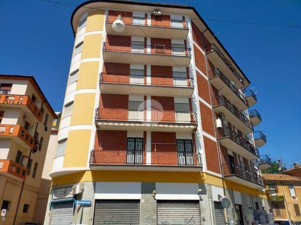 casa indipendente in vendita a Cosenza in zona Cosenza Vecchia