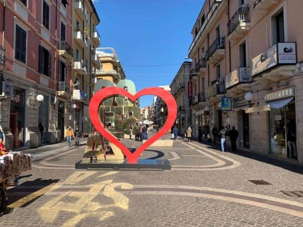 casa indipendente in vendita a Cosenza