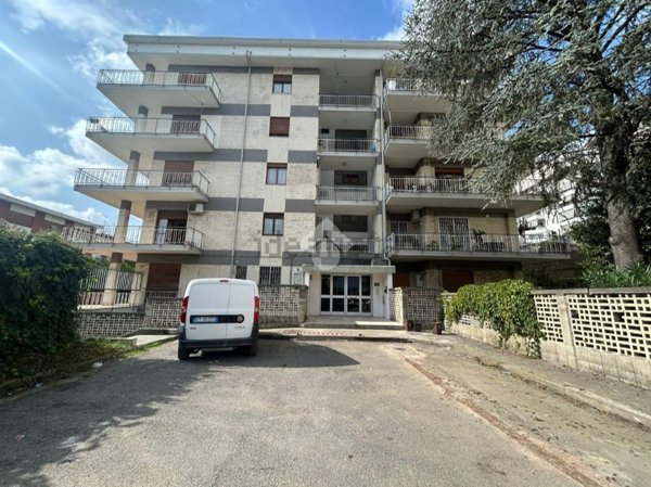 appartamento in vendita a Cosenza in zona Cosenza Vecchia