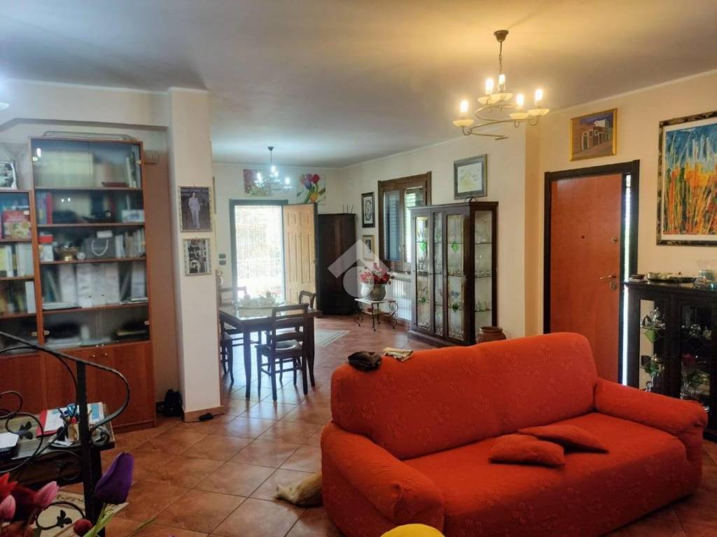 casa indipendente in vendita a Cosenza in zona Gergeri