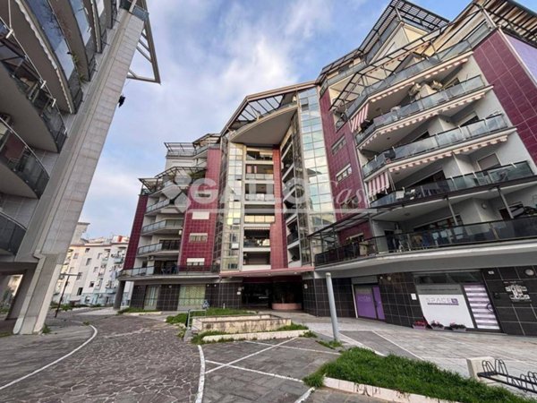 appartamento in vendita a Cosenza in zona Panebianco