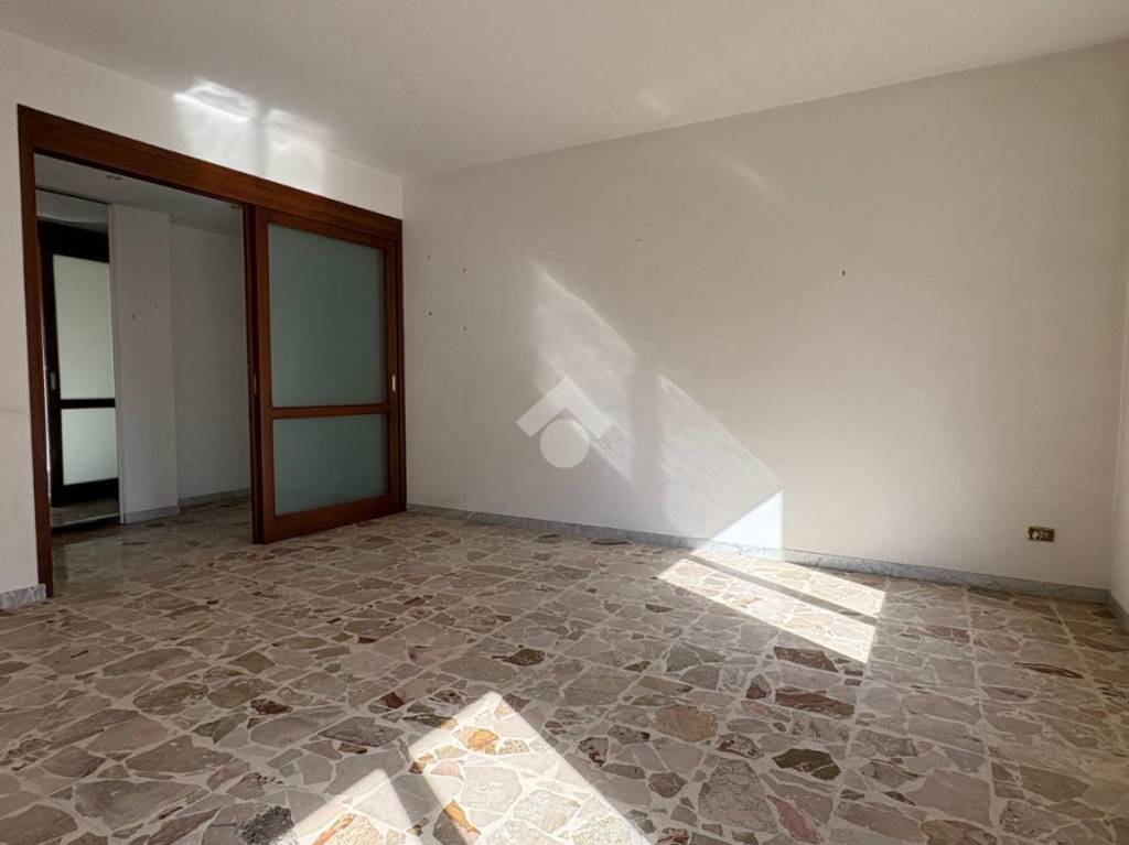 appartamento in vendita a Cosenza in zona Panebianco