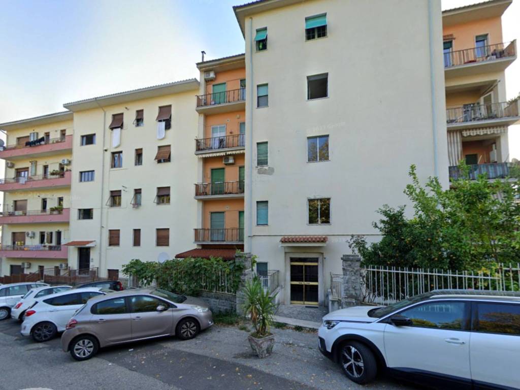 appartamento in vendita a Cosenza in zona Città 2000