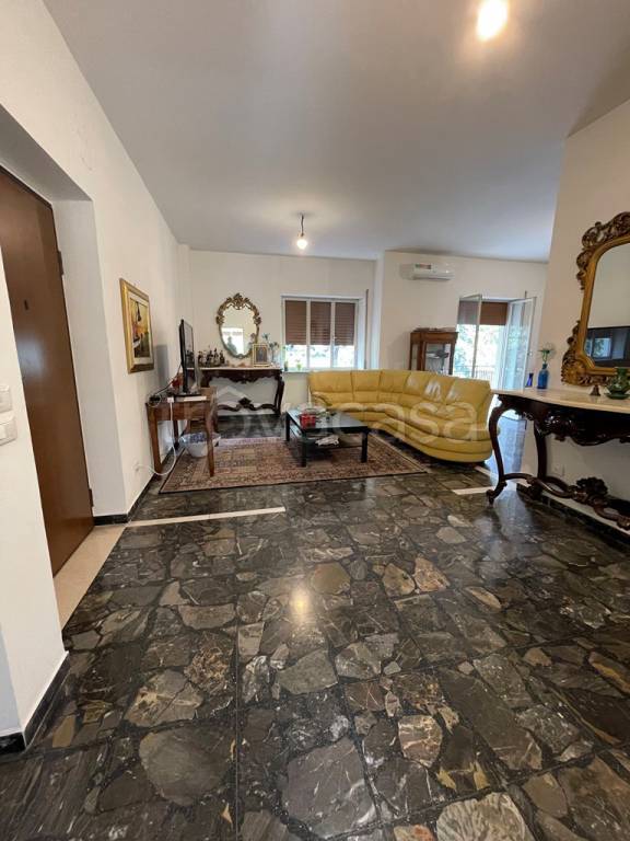 appartamento in vendita a Cosenza in zona Città 2000