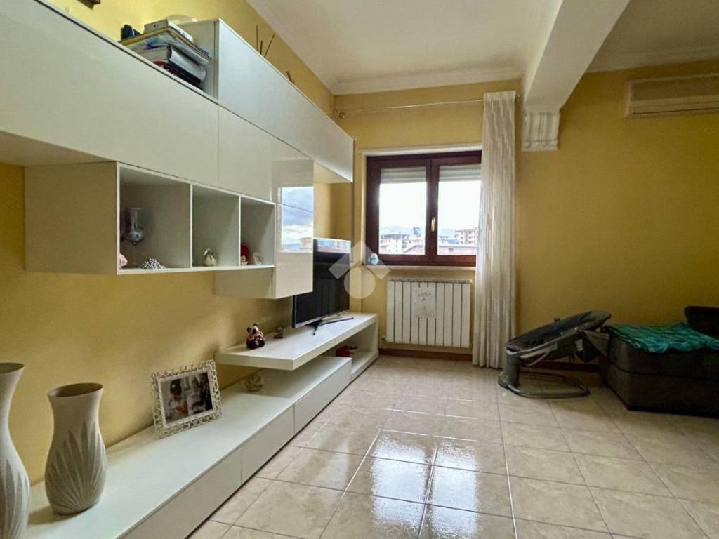 appartamento in vendita a Cosenza in zona Via Popilia
