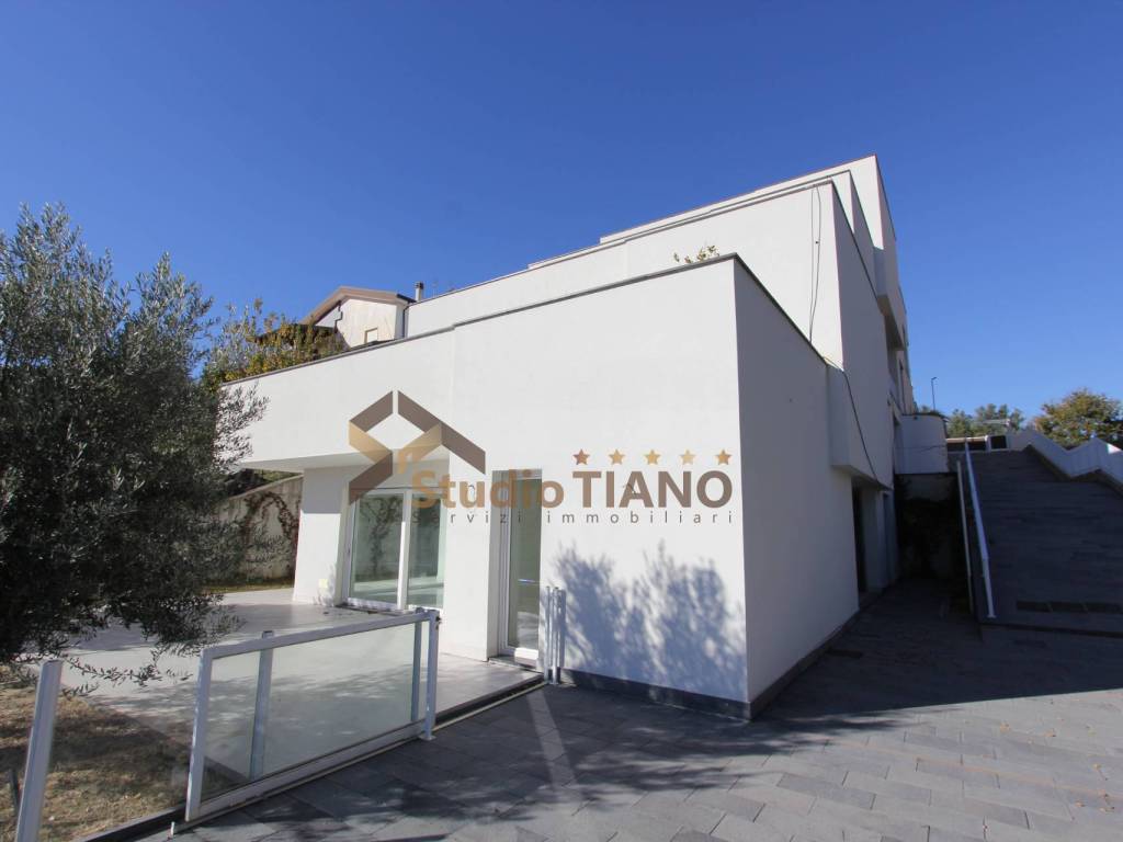 appartamento in vendita a Cosenza in zona Città 2000