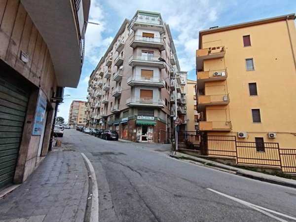 appartamento in vendita a Cosenza in zona De Rada
