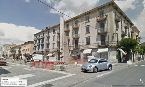 locale commerciale in vendita a Cosenza