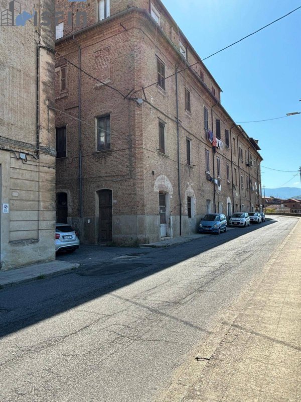 appartamento in vendita a Cosenza in zona Cosenza Vecchia