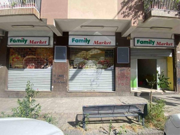 negozio in vendita a Cosenza
